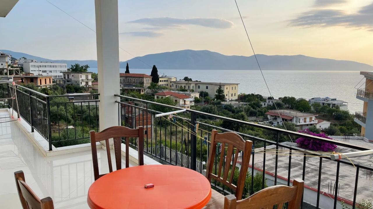 Azure Apartments By Kondo Stays Vlorë Esterno foto