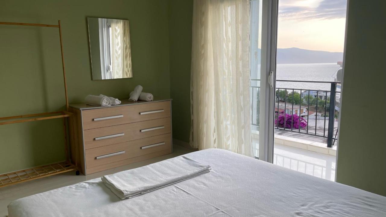 Azure Apartments By Kondo Stays Vlorë Esterno foto